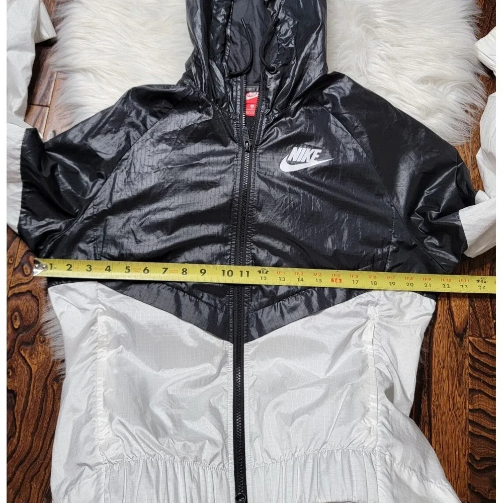 Nike Sportswear Windrunner Windbreaker Hooded Jacket Women's Size Medium